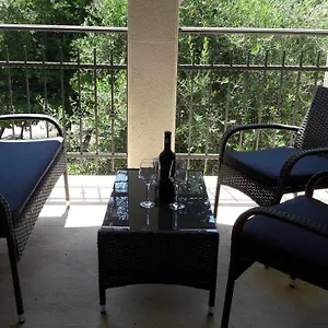 https://apartmani-vitturi.hotels-in-trogir.com